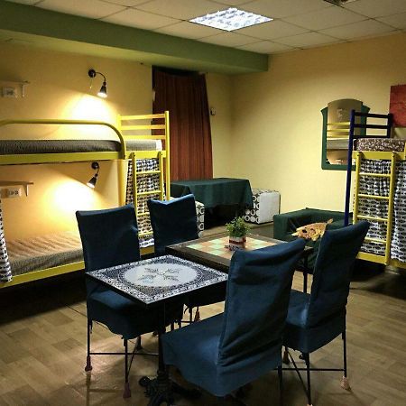 Fish Andrey Hostel 드네프로페트로프스크 외부 사진